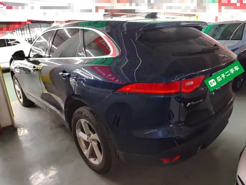Jaguar F-PACE 2.0 T Urban Premium