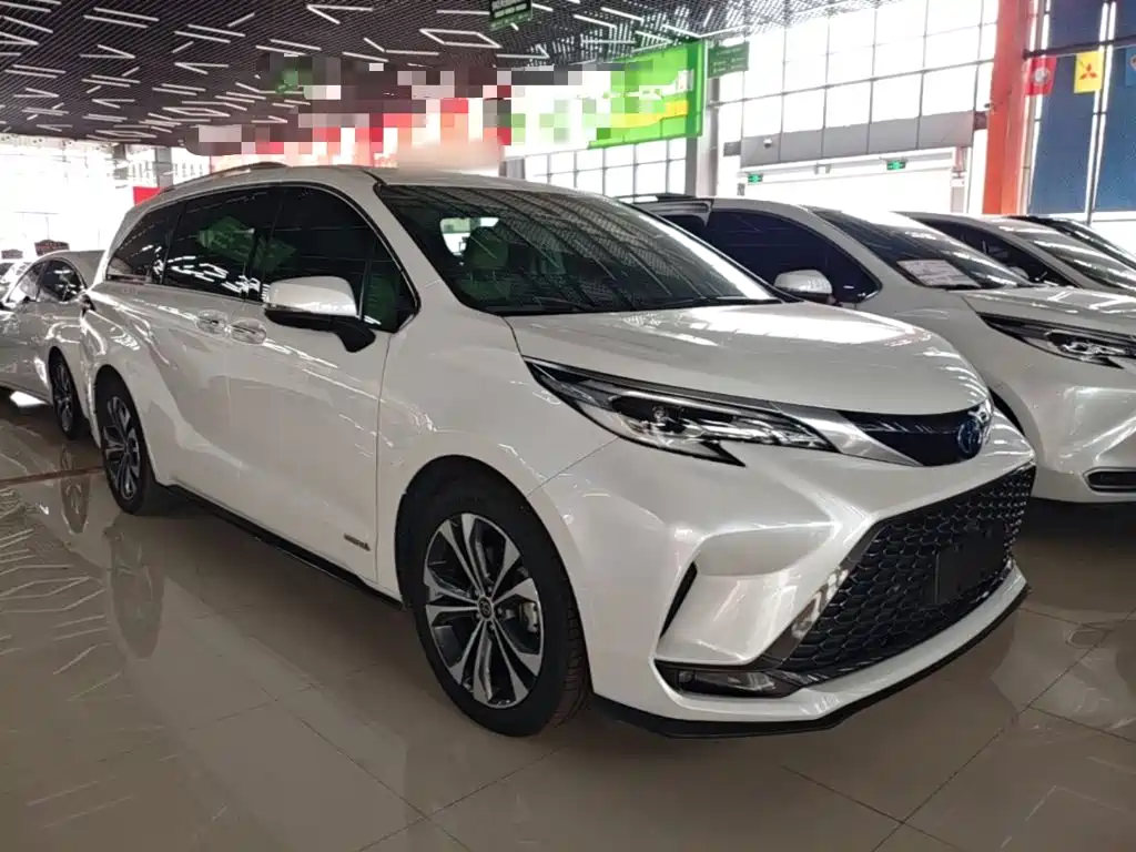 Granvia 2.5 L Hybrid Noble