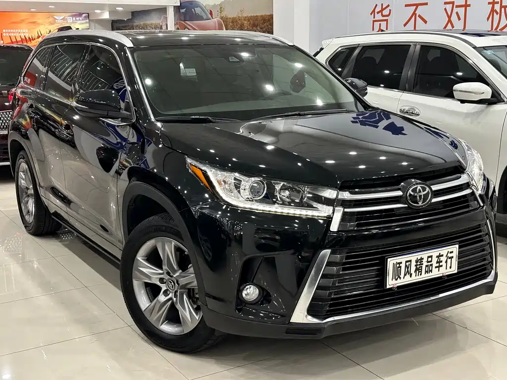 Highlander 2.0 T 4 WD Distinguished 7-seat CN-VI