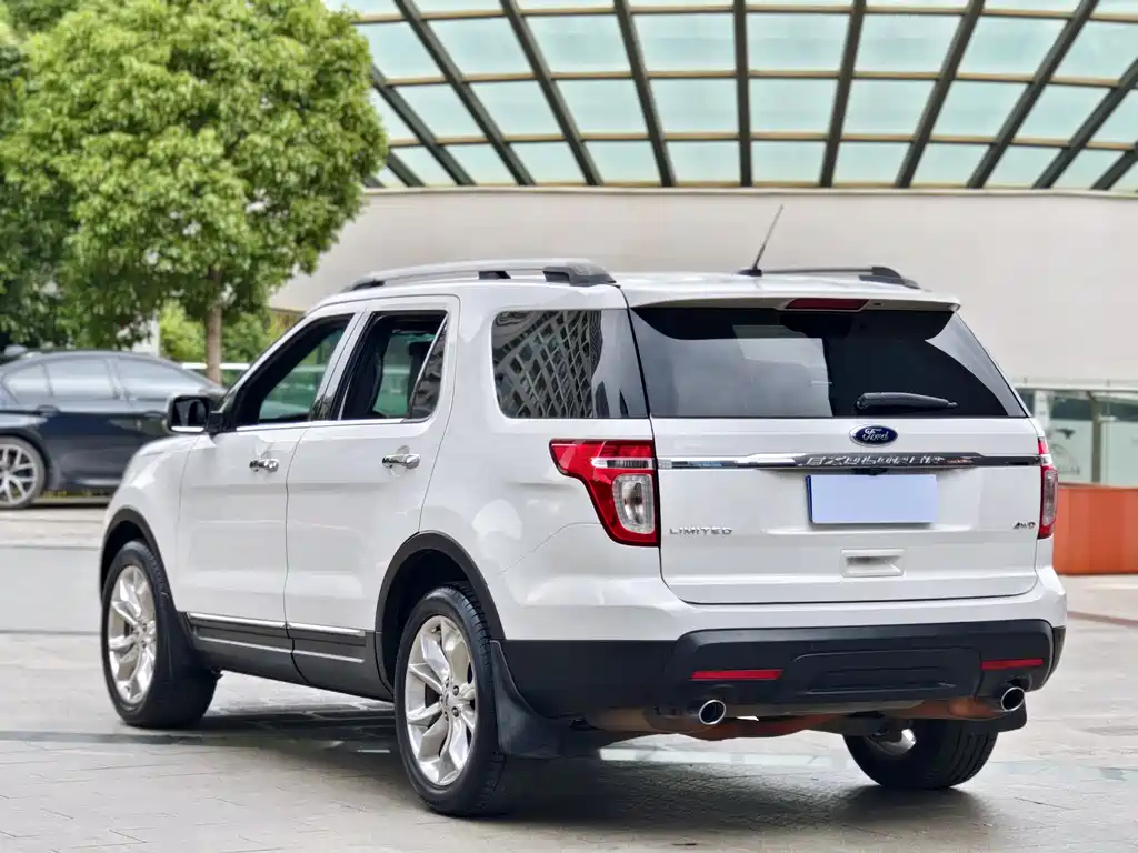 Explorer (Import) 3.5 L Premium