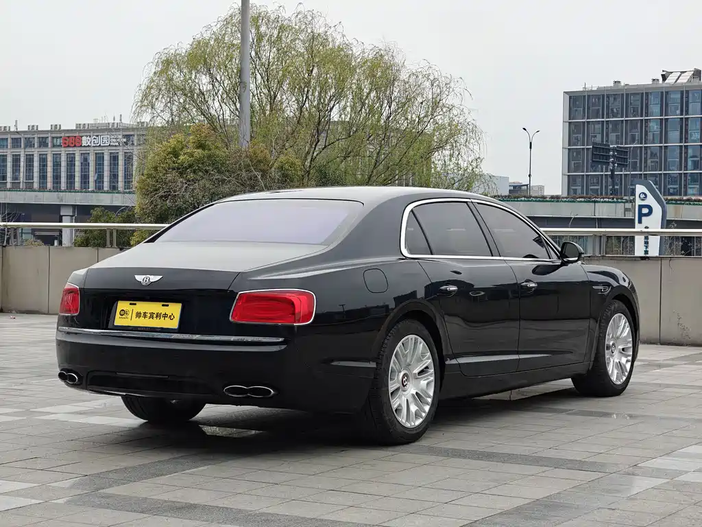 Flying Spur 4.0 T V8 Standard