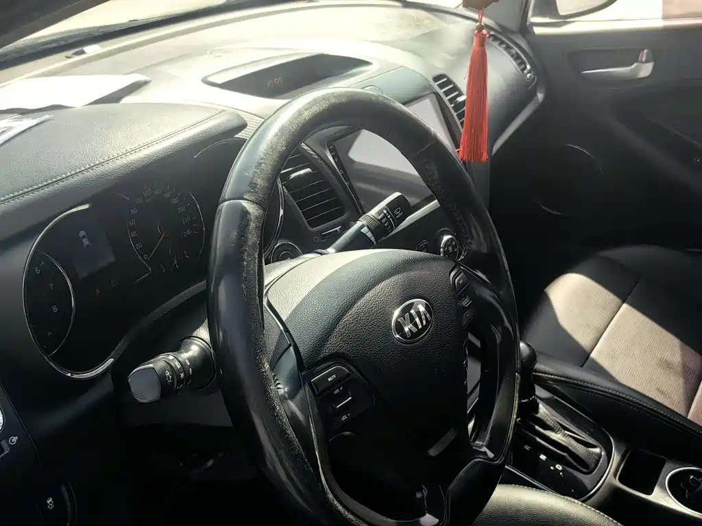 Kia K3 1.6 L Auto GLS