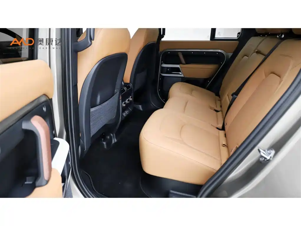 Land Rover Defender 卫士/3.0 T/23款/改款110 P400暗黑特别版