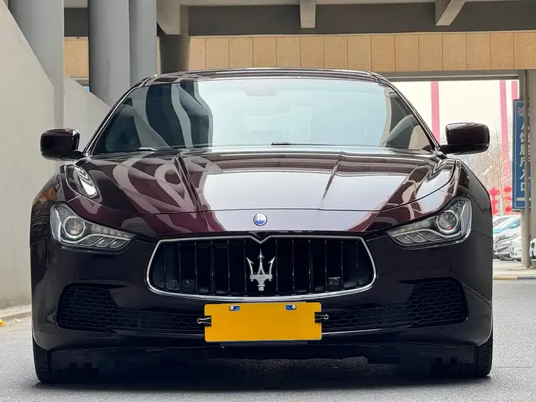 Maserati Ghibli 3.0 T Standard