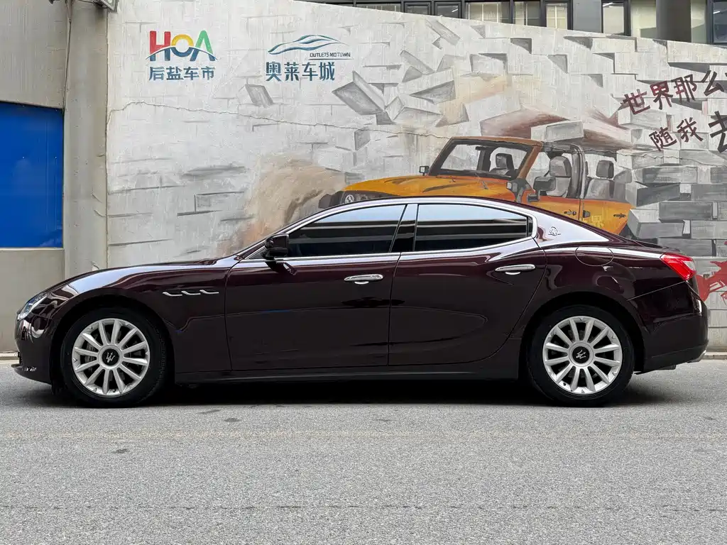 Ghibli 3.0 T Standard