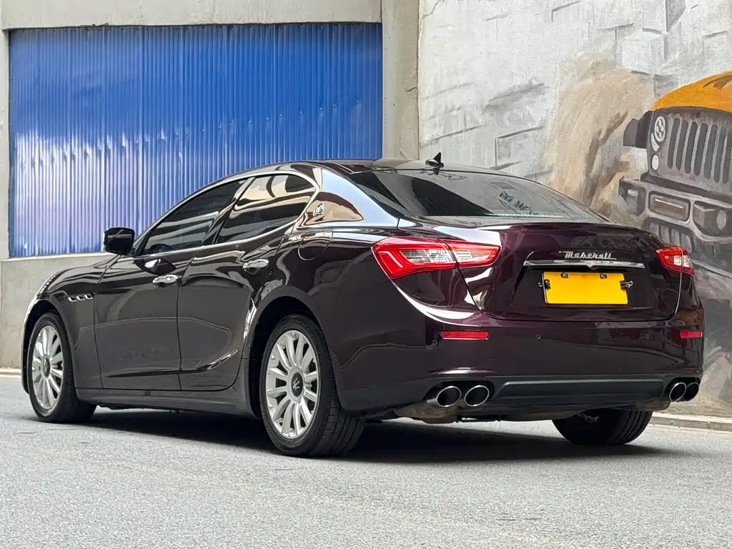 Ghibli 3.0 T Standard
