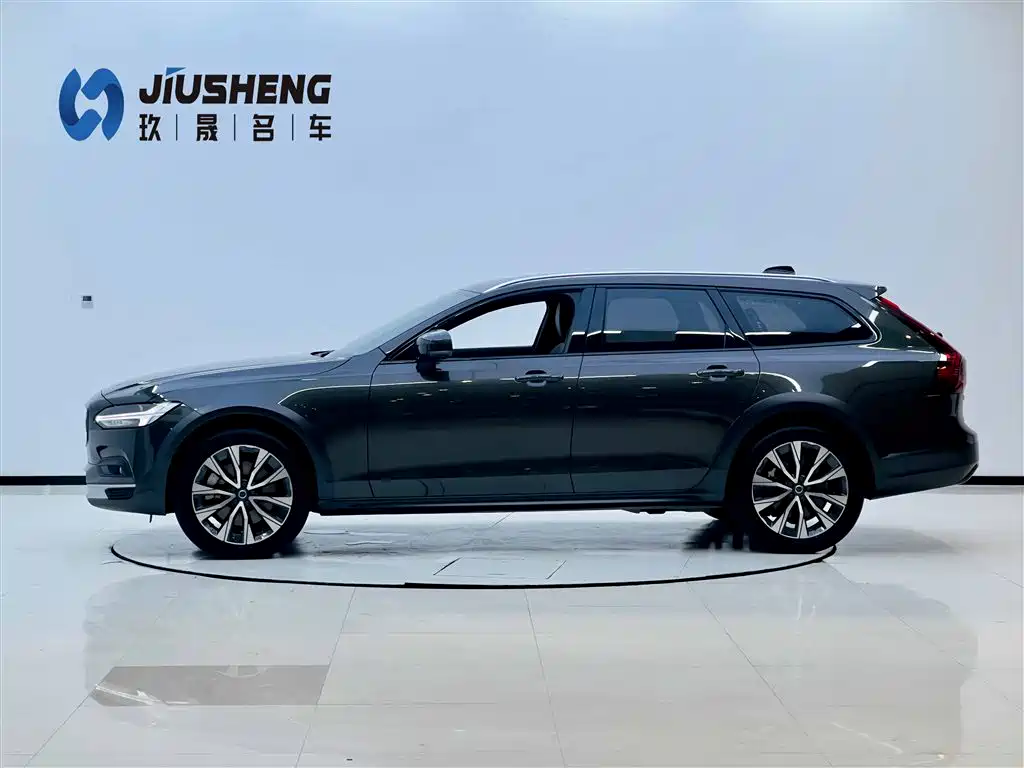 Volvo V90 Cross Country B5 AWD Smart Vision