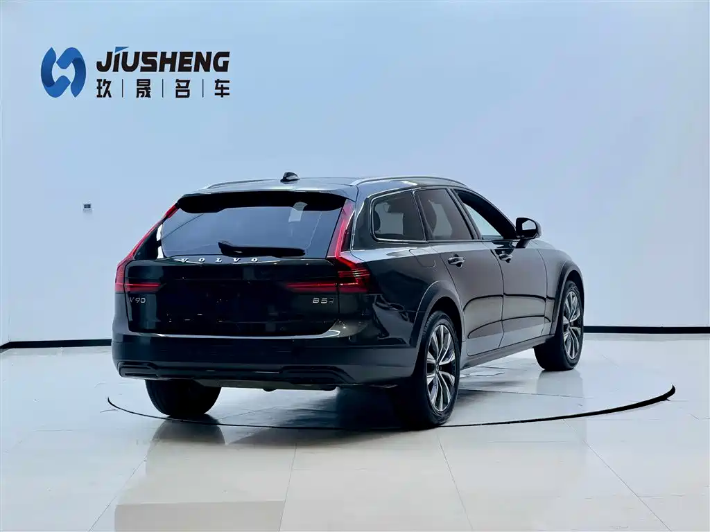 Volvo V90 Cross Country B5 AWD Smart Vision