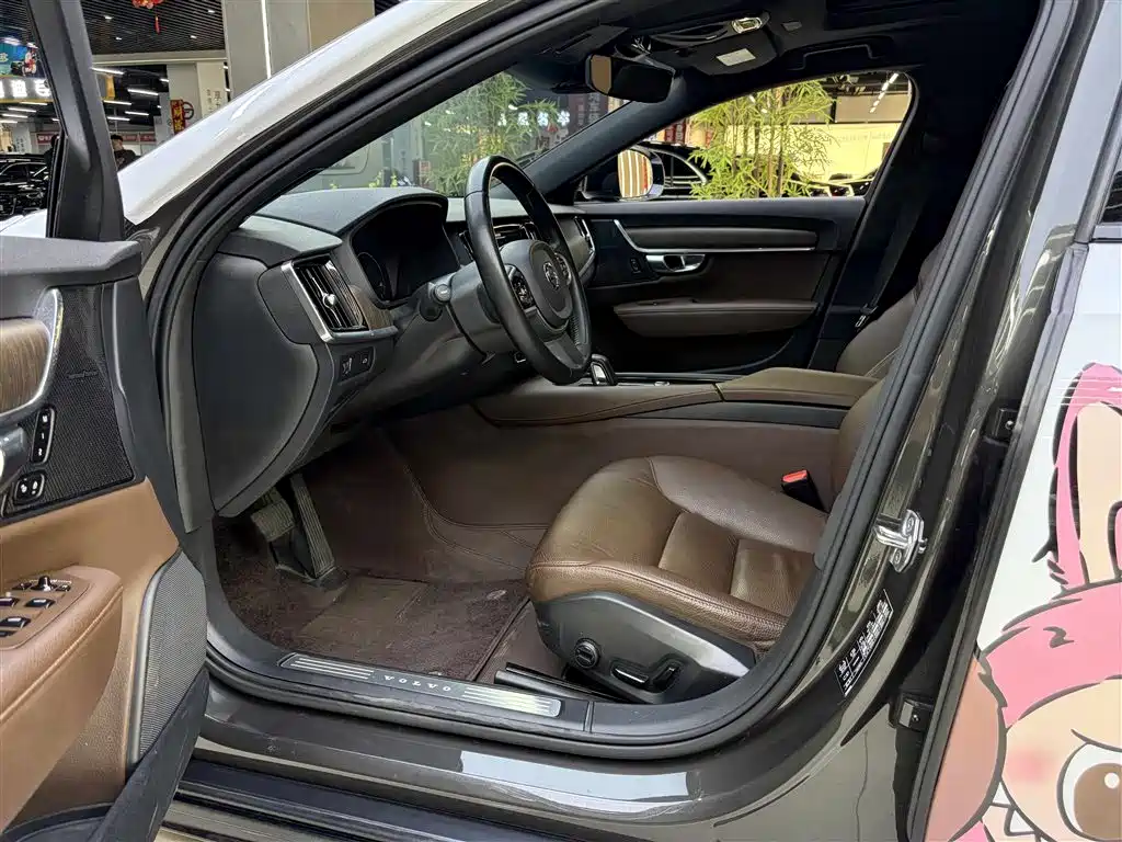 Volvo V90 Cross Country B5 AWD Smart Vision