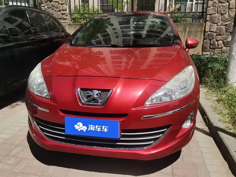 Peugeot 408 2.0 L Auto Luxury