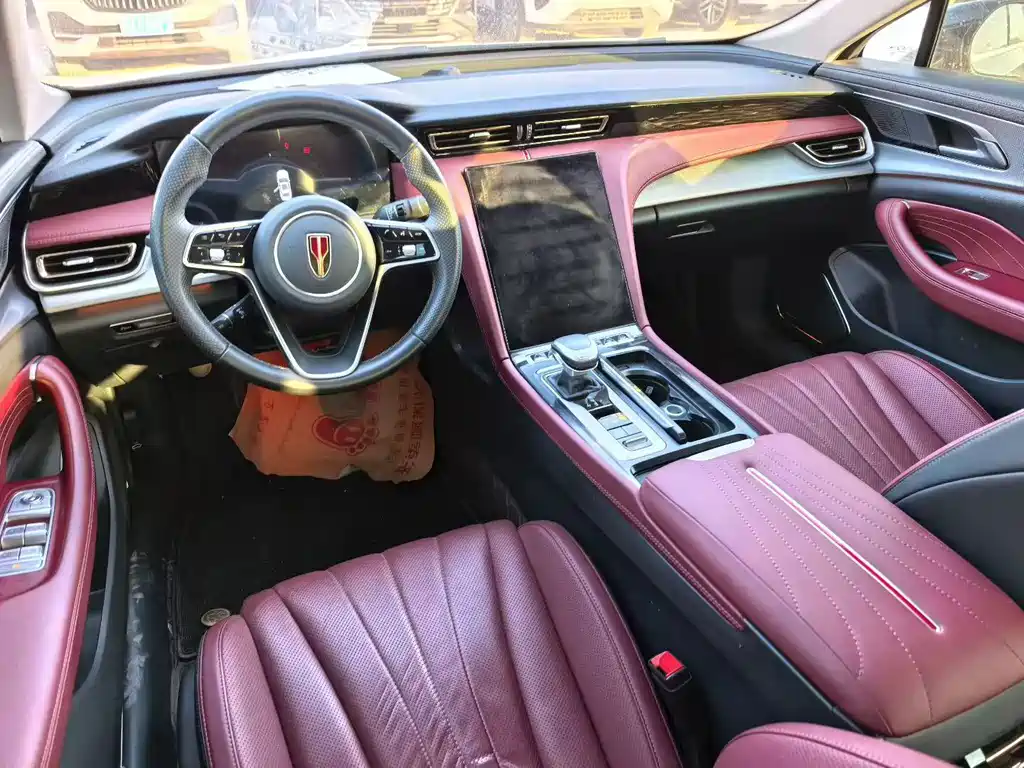 Hongqi H5 2.0 T Auto Connected Flagship