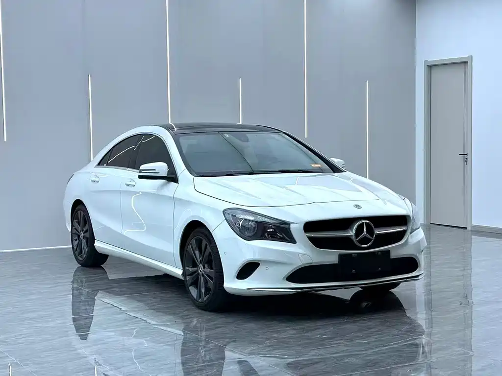 Mercedes-Benz CLA (Import) CLA 200 Dynamic