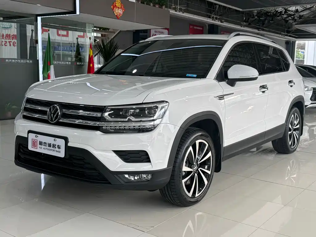 Tharu 280 TSI 2 WD Luxury PLUS