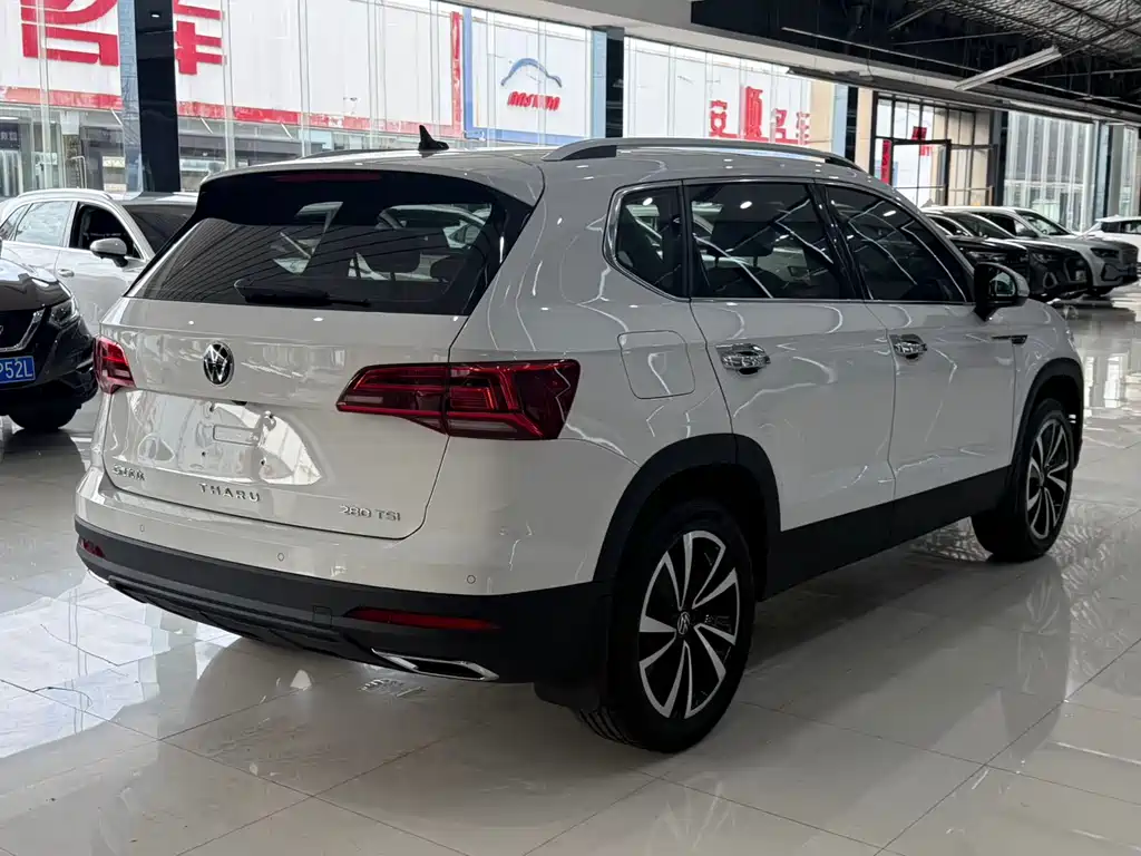 Tharu 280 TSI 2 WD Luxury PLUS