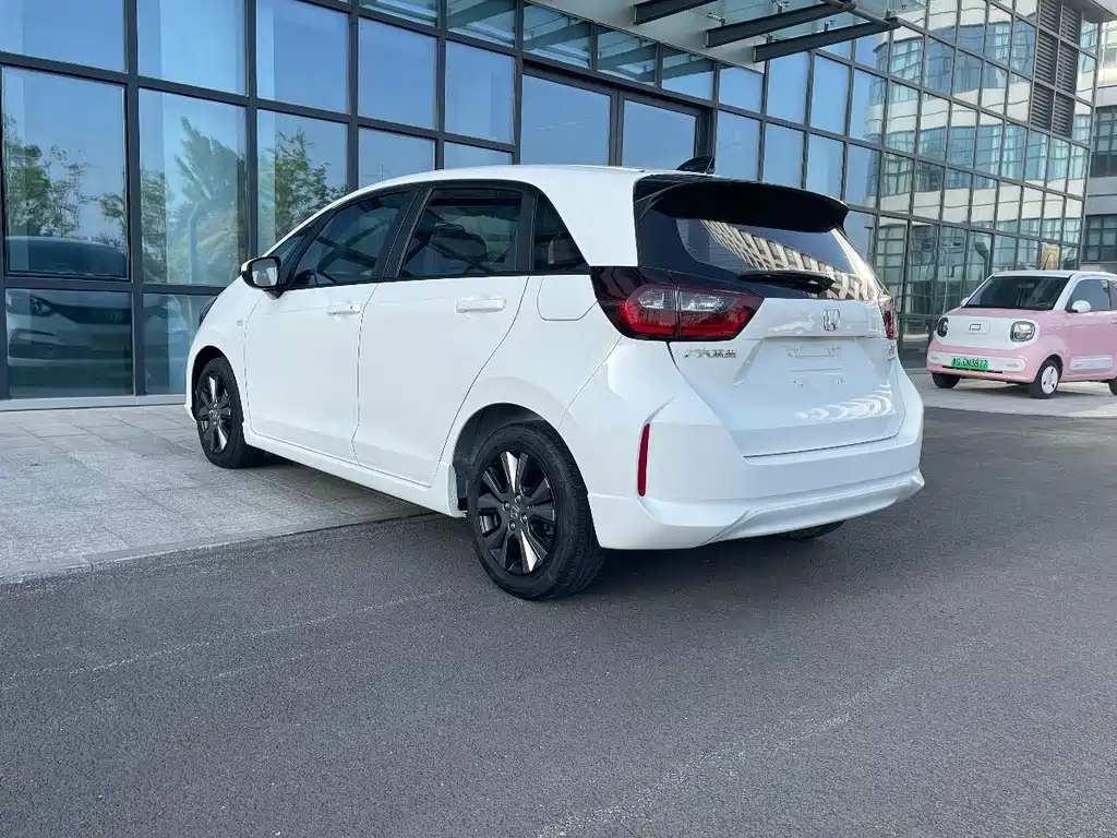 Fit 1.5 L CVT Trend Sport