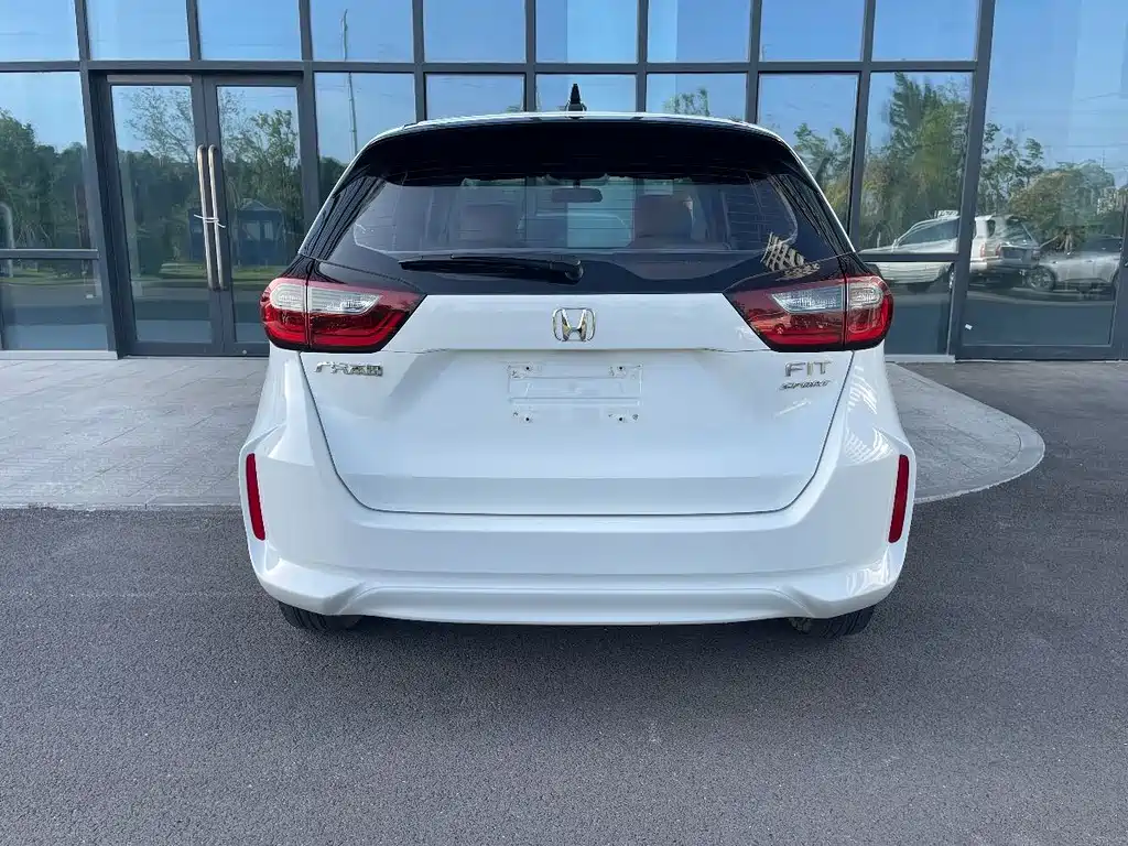 Fit 1.5 L CVT Trend Sport