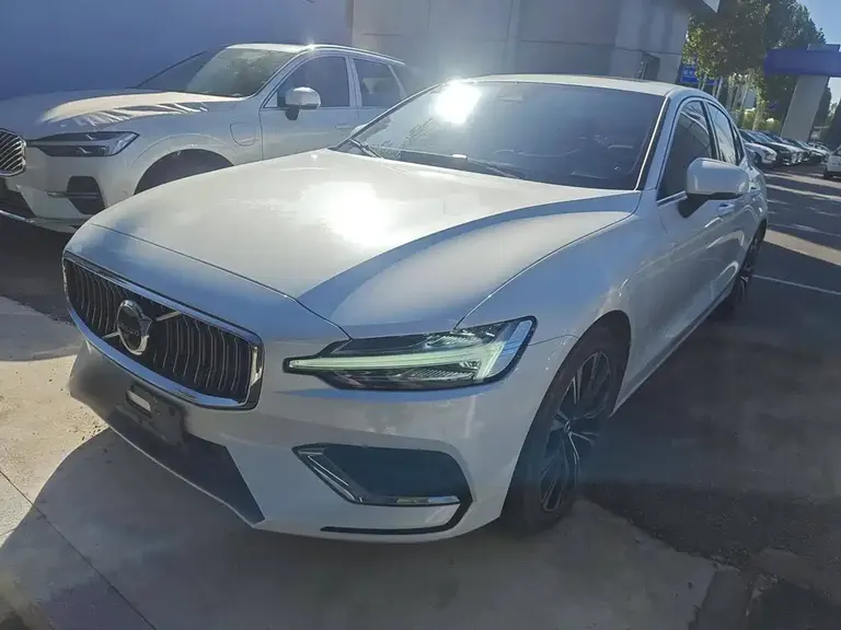 Volvo S60 B4 Smart Vision Luxury