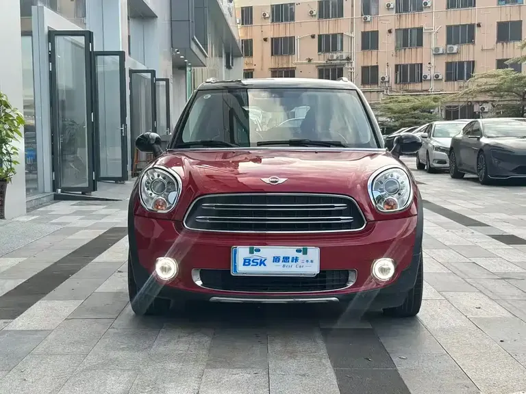 MINI COUNTRYMAN 1.6 T COOPER ALL4 Excitement