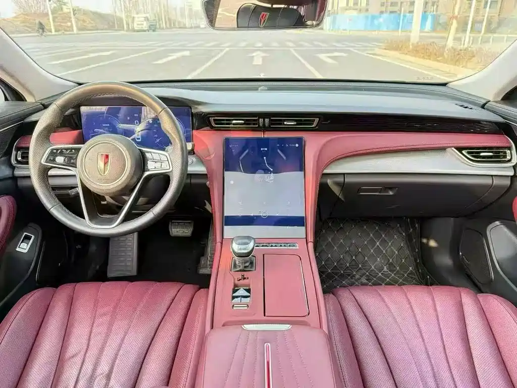 Hongqi H5 2.0 T Auto Connected Flagship Leading