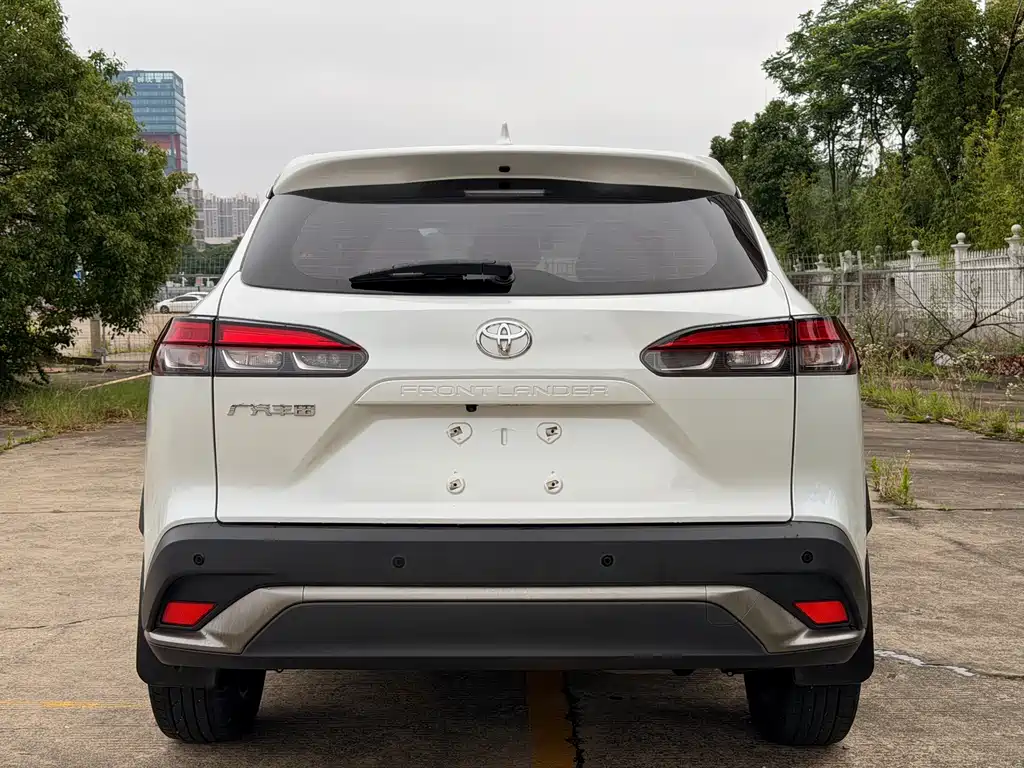 Frontlander 2.0 L CVT Luxury
