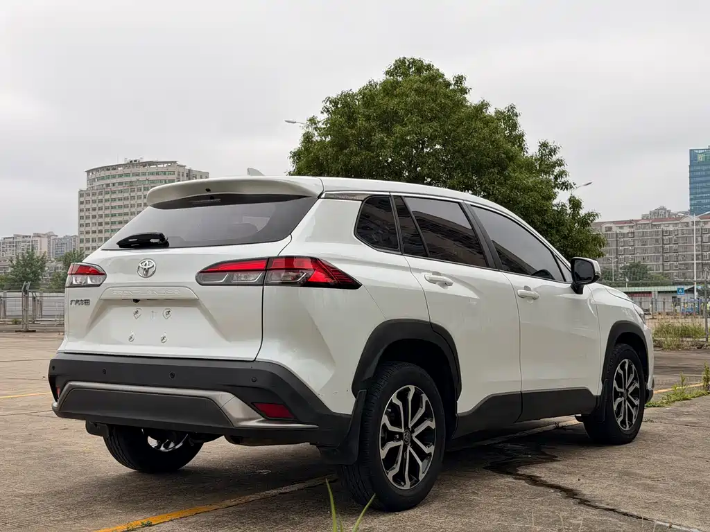 Frontlander 2.0 L CVT Luxury