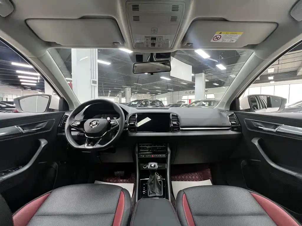 Karoq TSI280 Luxury Enjoyment