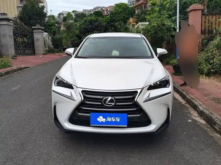 Lexus NX 200 FWD Sharp Travel