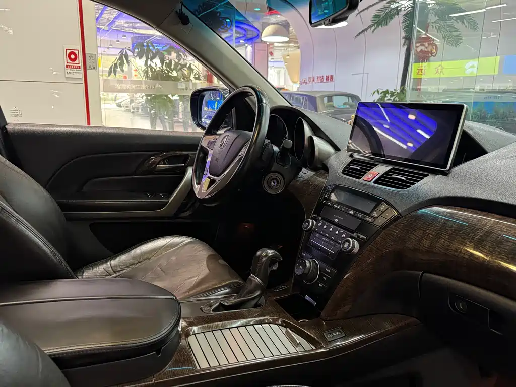 Acura MDX 3.7 Standard