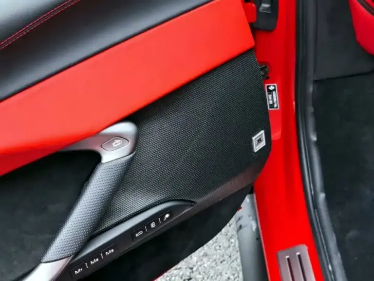 Ferrari 296 3.0 T V6 GTB