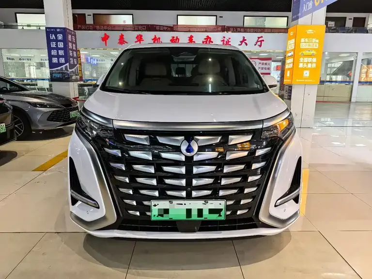 Denza D9 DM-i 970 4 WD Flagship