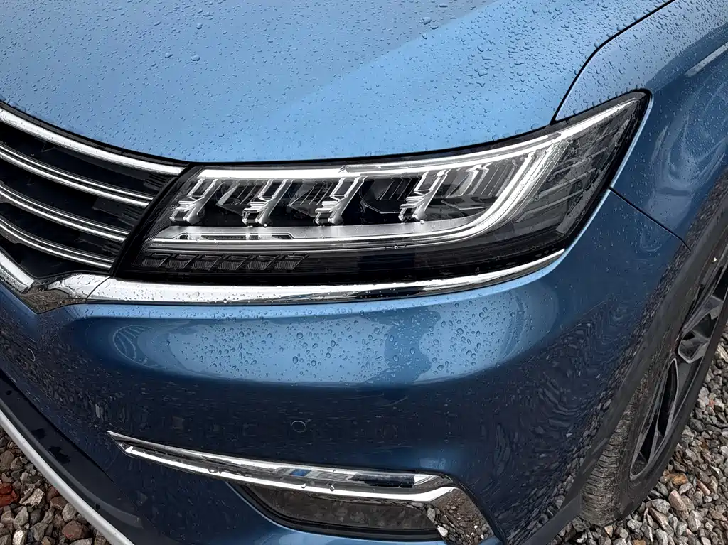 Roewe RX5 30 T 4 WD Auto Internet Smart Supreme