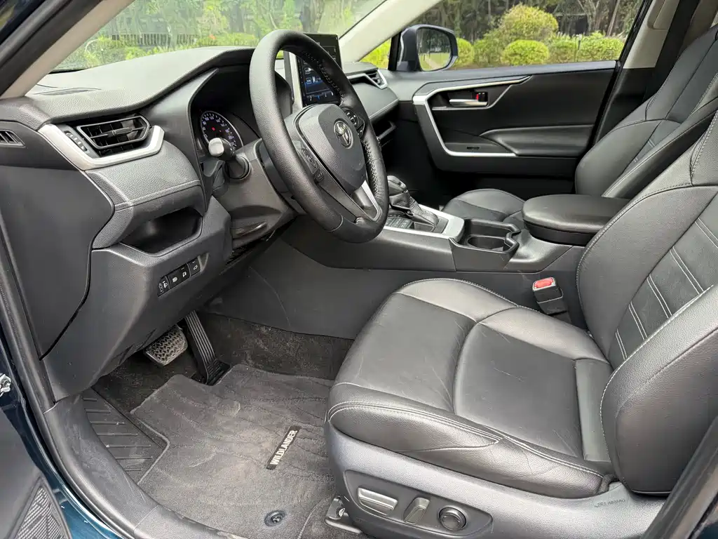 Wildlander 2.0 L CVT 4 WD Luxury