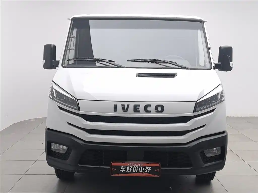 Iveco Deyi 依维柯得意 2025款 V35厢式运输车 2.5 T 手动短轴低顶双胎