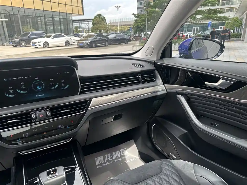 Hongqi HS5 Facelift 2.0 T Connected Flagship Enjoyment