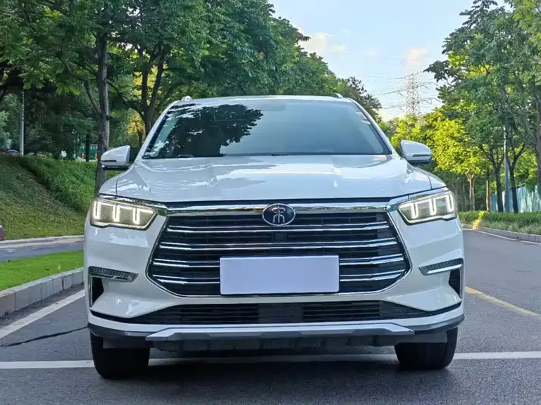 BYD Song Pro NEV DM 1.5 T 4 WD Performance Luxury