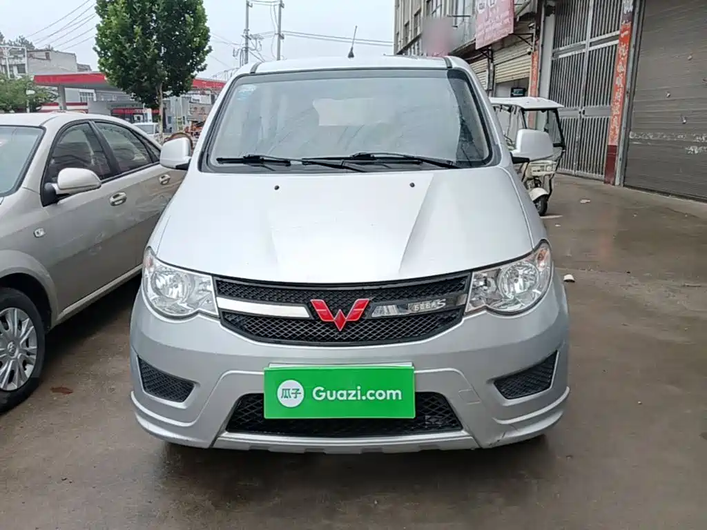 Wuling Hongguang 1.2 L Classic S Basic