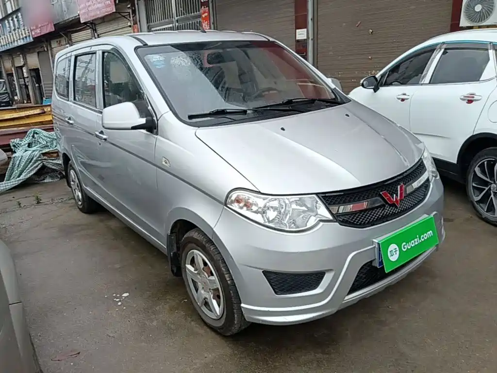 Wuling Hongguang 1.2 L Classic S Basic