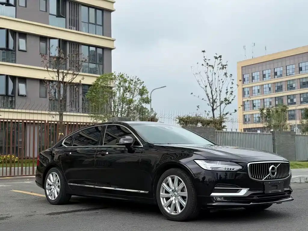 Volvo S90 T5 Smart Ease Luxury