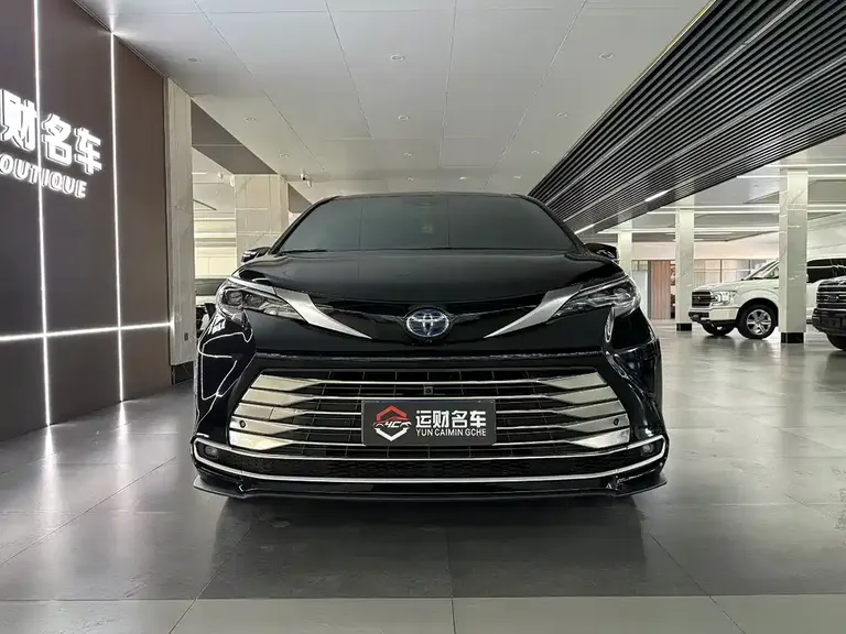 Toyota Sienna 2.5 L Hybrid Platinum