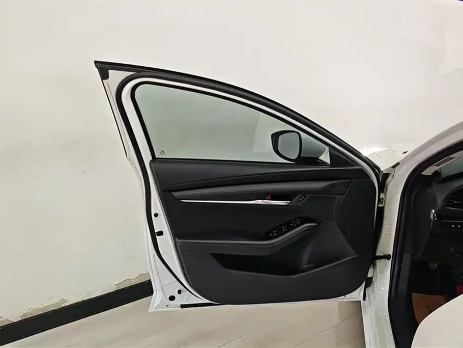 Mazda 3 Axela 2.0 L Auto Quality Dazzle