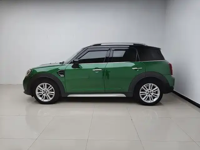 MINI COUNTRYMAN 1.5 T COOPER Connoisseur