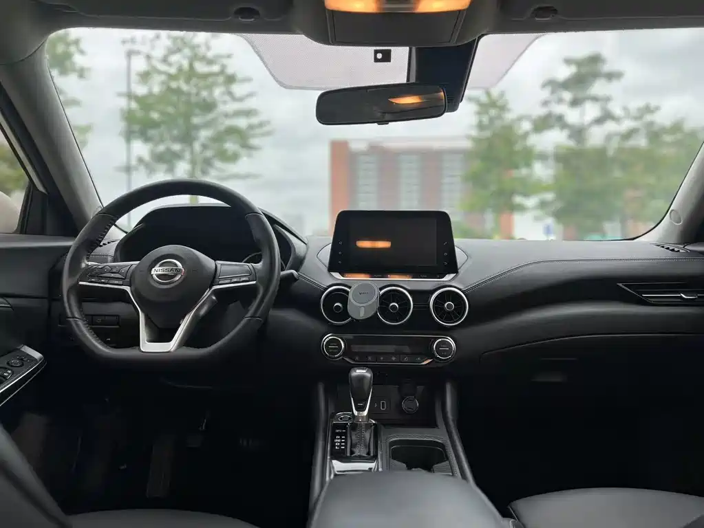 Sylphy 1.6 L XE CVT Comfort Enjoyment