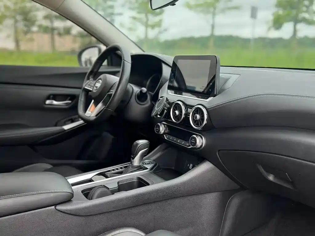 Sylphy 1.6 L XE CVT Comfort Enjoyment