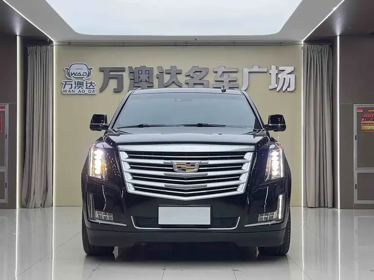 Cadillac Escalade 6.2 L US Spec