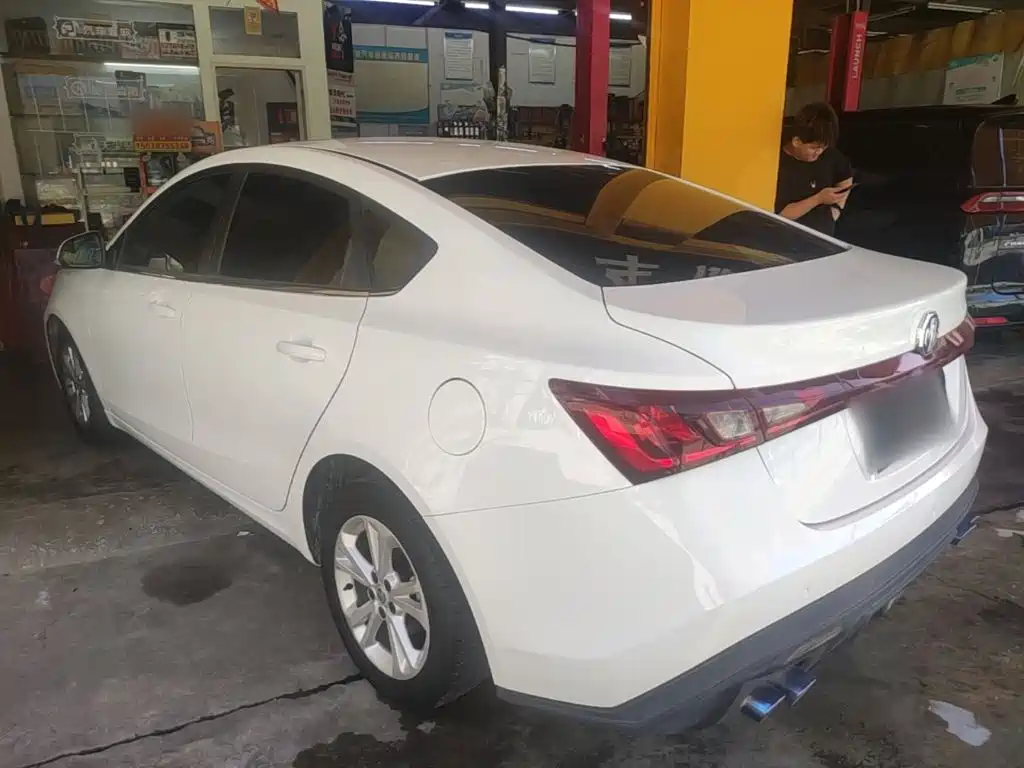 Ruixing 1.5 L Auto Value Luxury