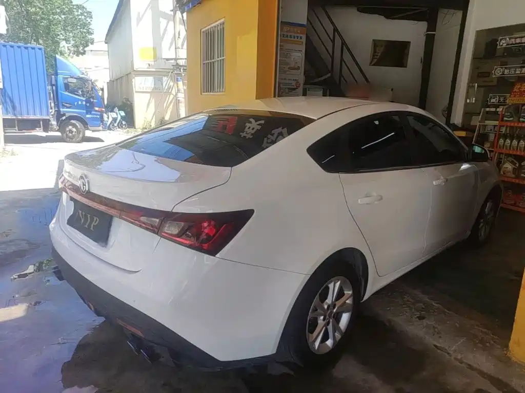 Ruixing 1.5 L Auto Value Luxury