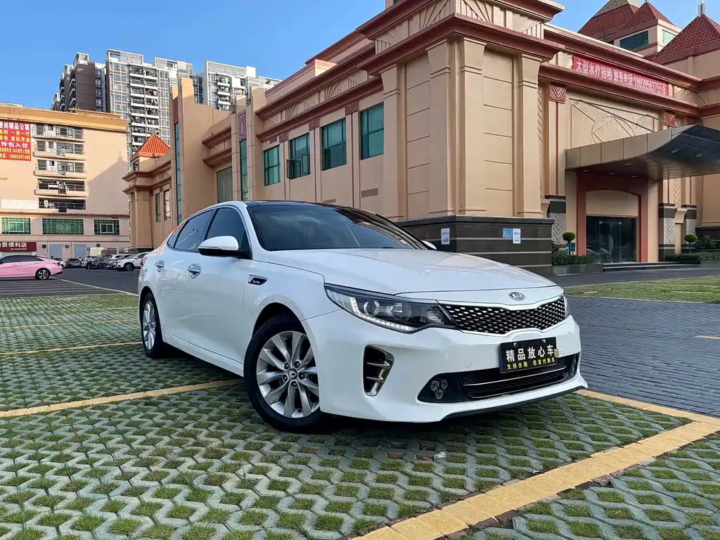 Kia K5 1.6 T Auto LUX