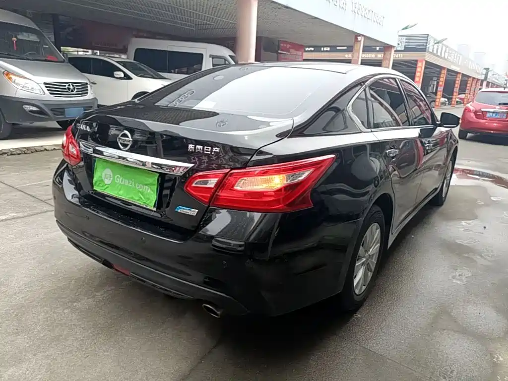 Teana Facelift 2.0 L XL Comfort