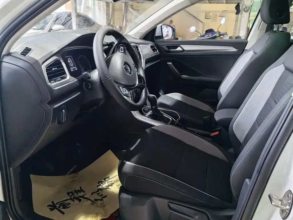 T-ROC 230 TSI DSG 2 WD Progressive