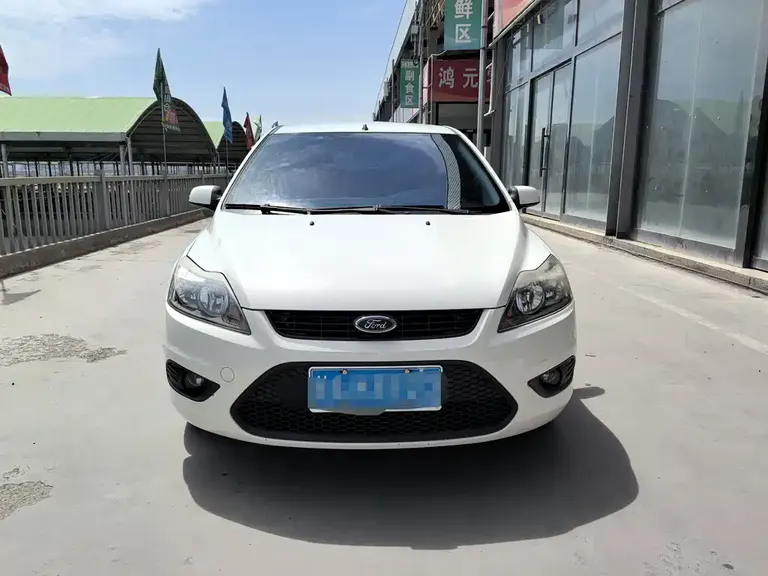 Ford Focus Hatchback Classic 1.8 L Auto Basic